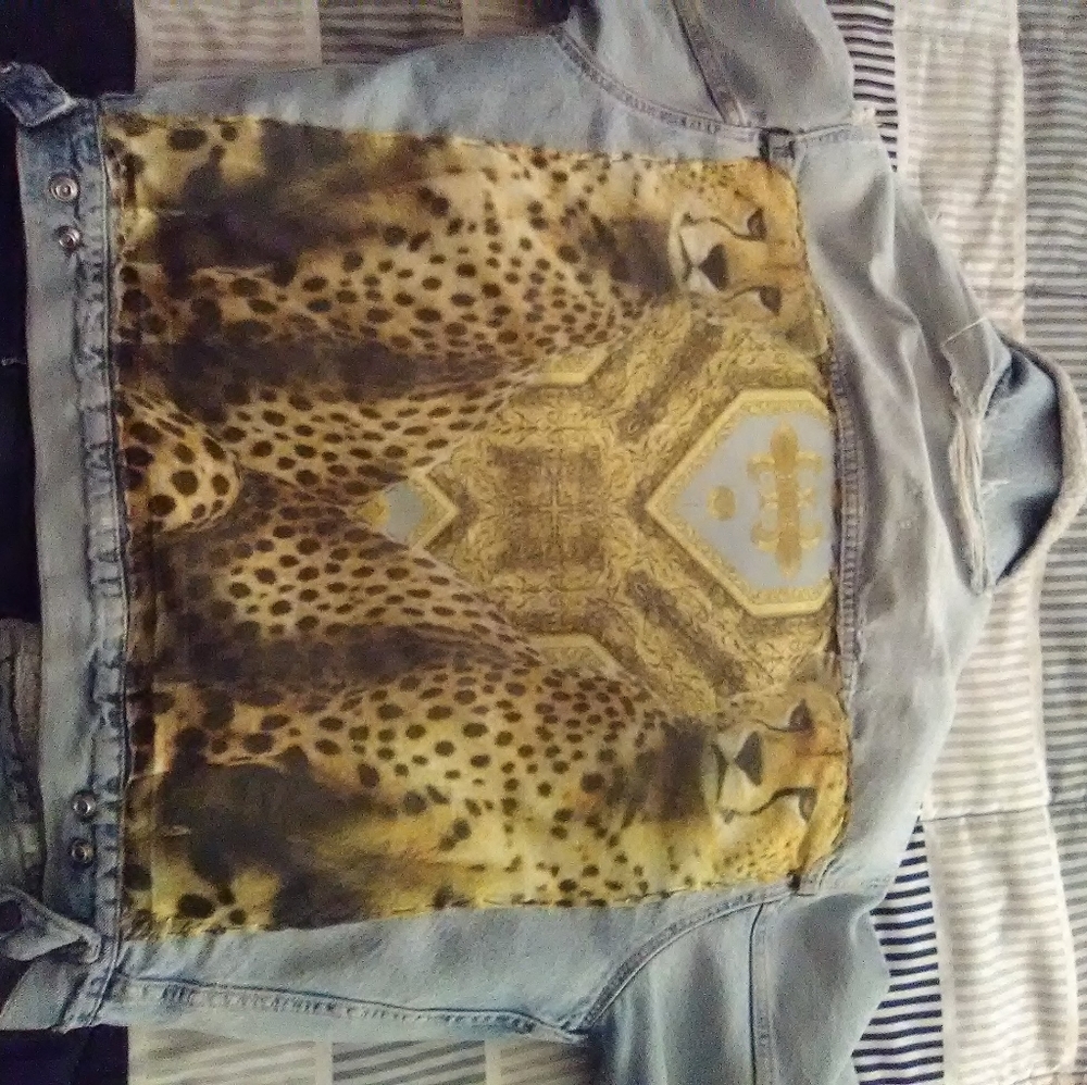 Coat - Picture 3 of 3